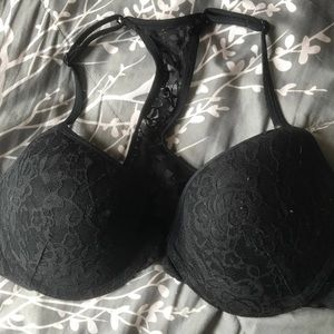 Black push up bra